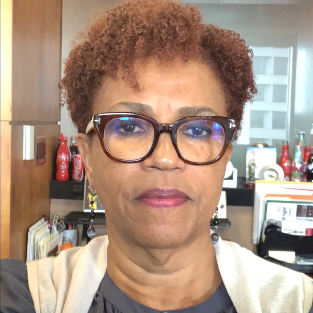 Meet your Posher, Christine